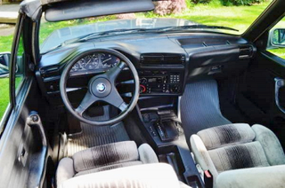 Illustration for article titled For $2,500, Is This E30 Automatically Screwed?